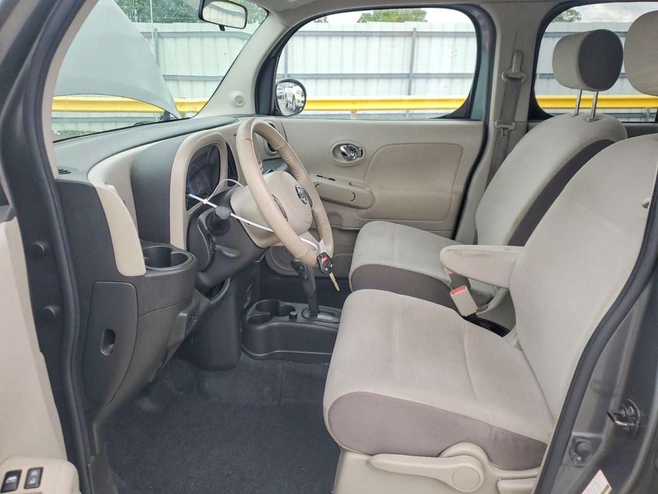 Nissan cube 1.8