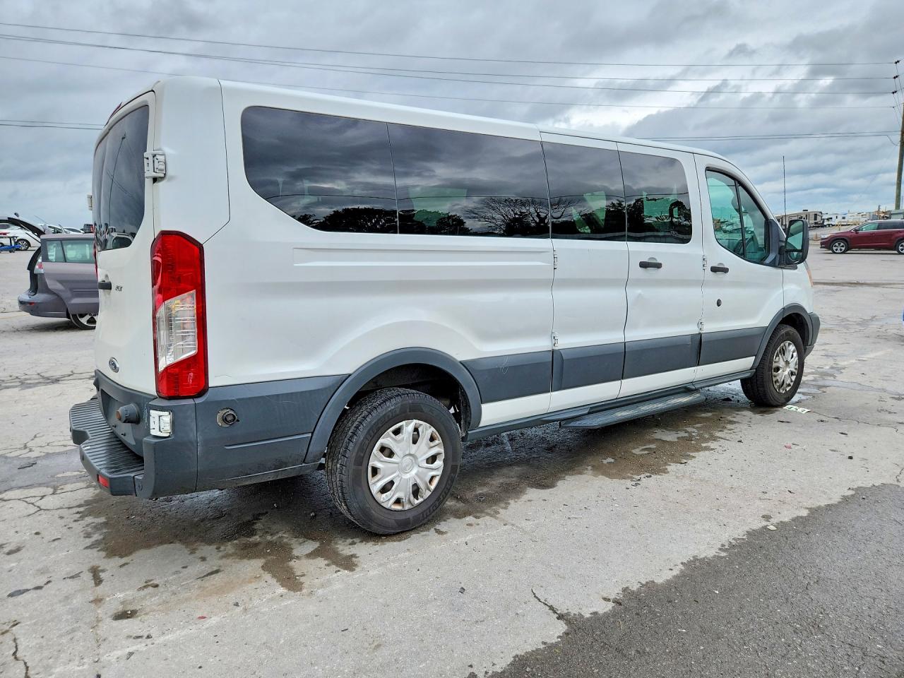 Ford Transit T-350