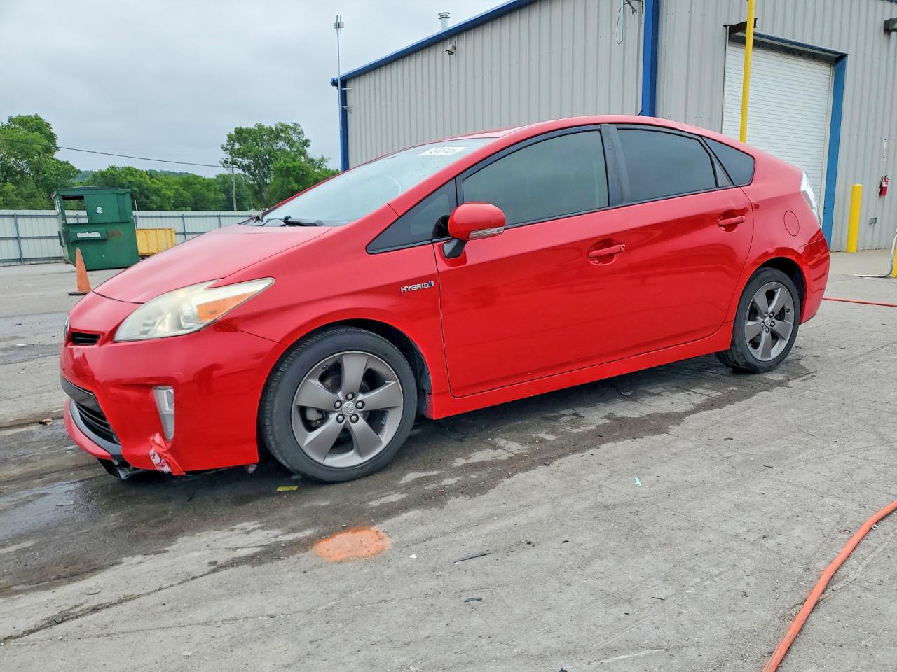 Salvage Toyota Prius Image