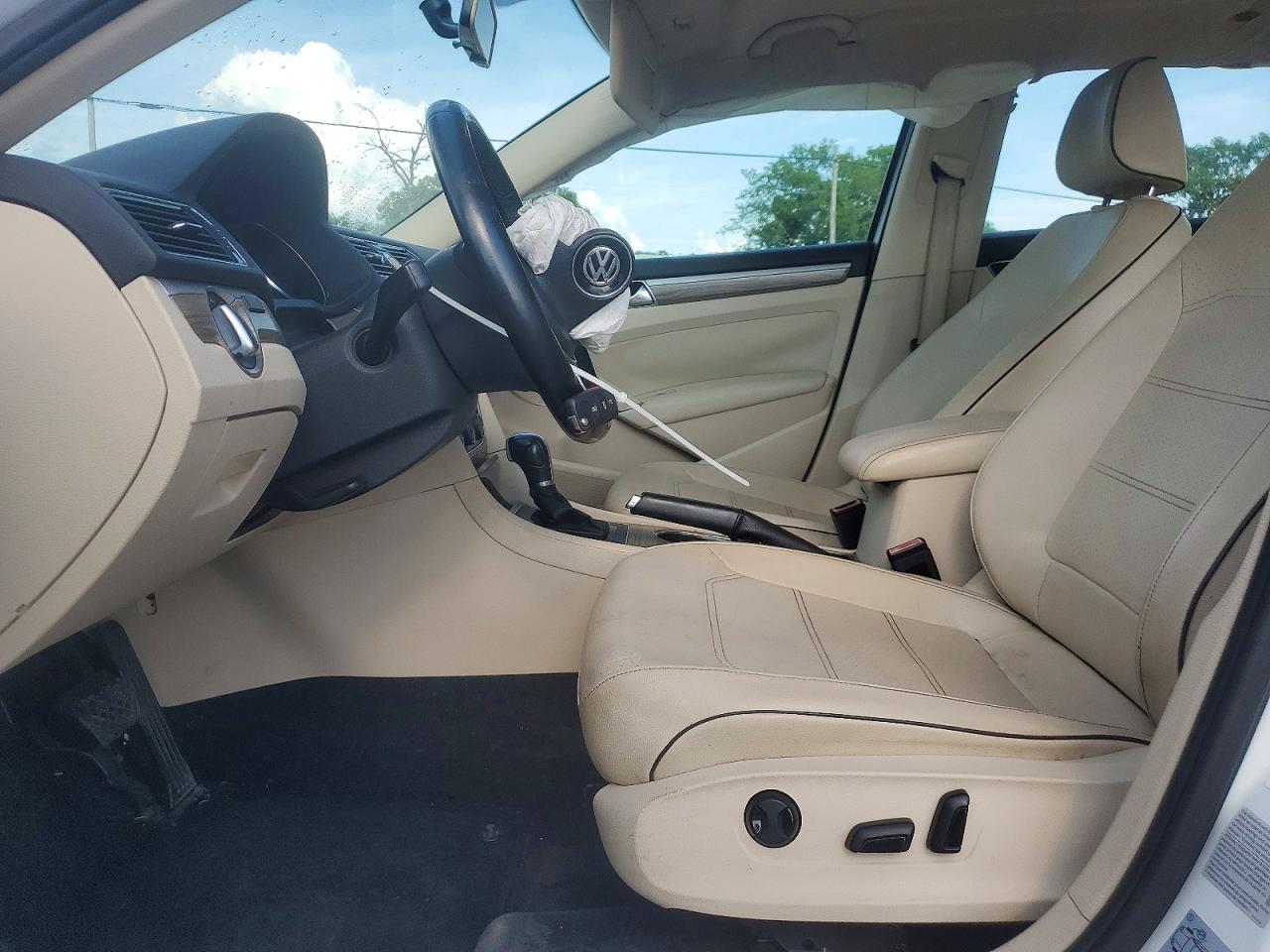 Volkswagen Passat Se