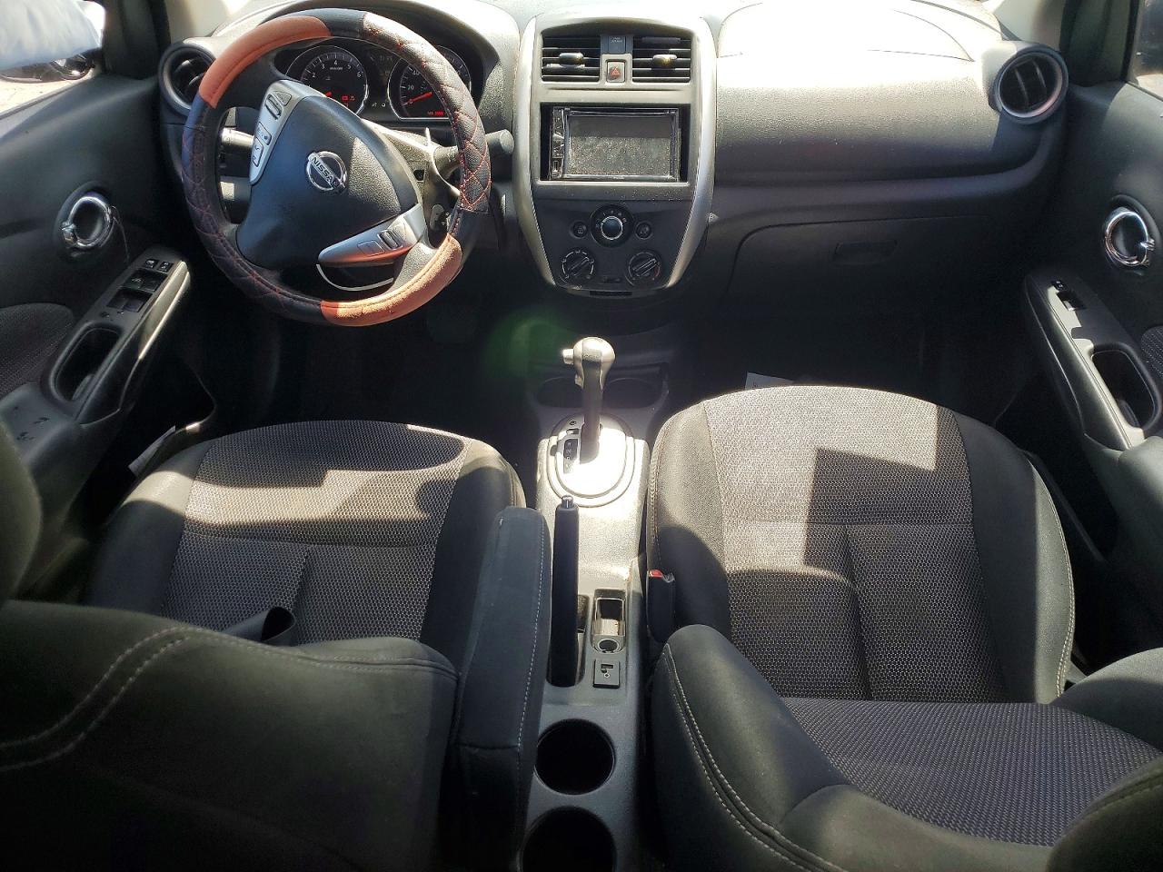 Nissan Versa 1.6 Sv