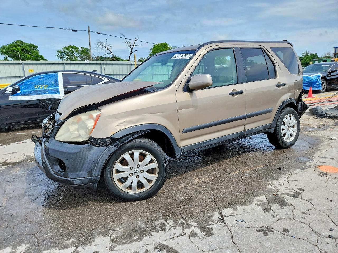 Salvage Honda Crv Image