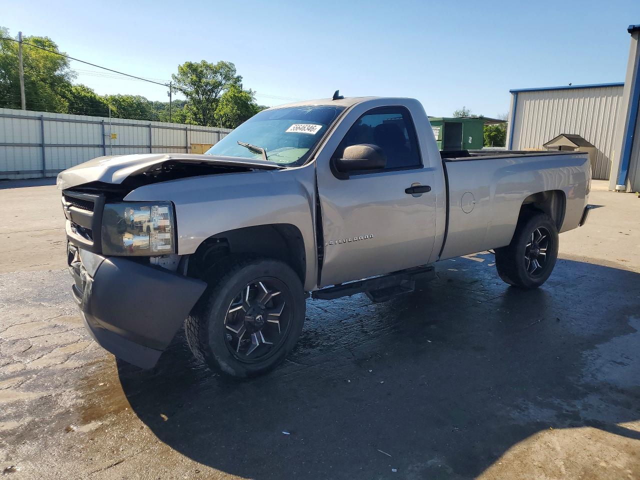 Salvage Chevrolet Silverado Image
