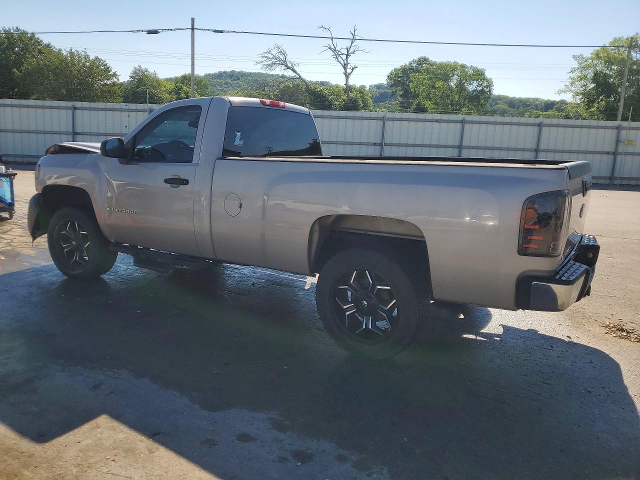 Chevrolet Silverado C1500