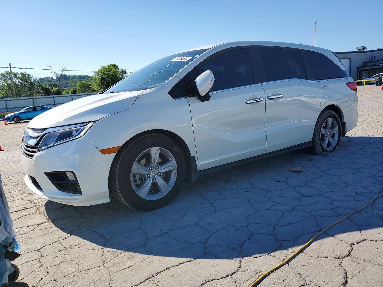 Salvage Honda Odyssey Image