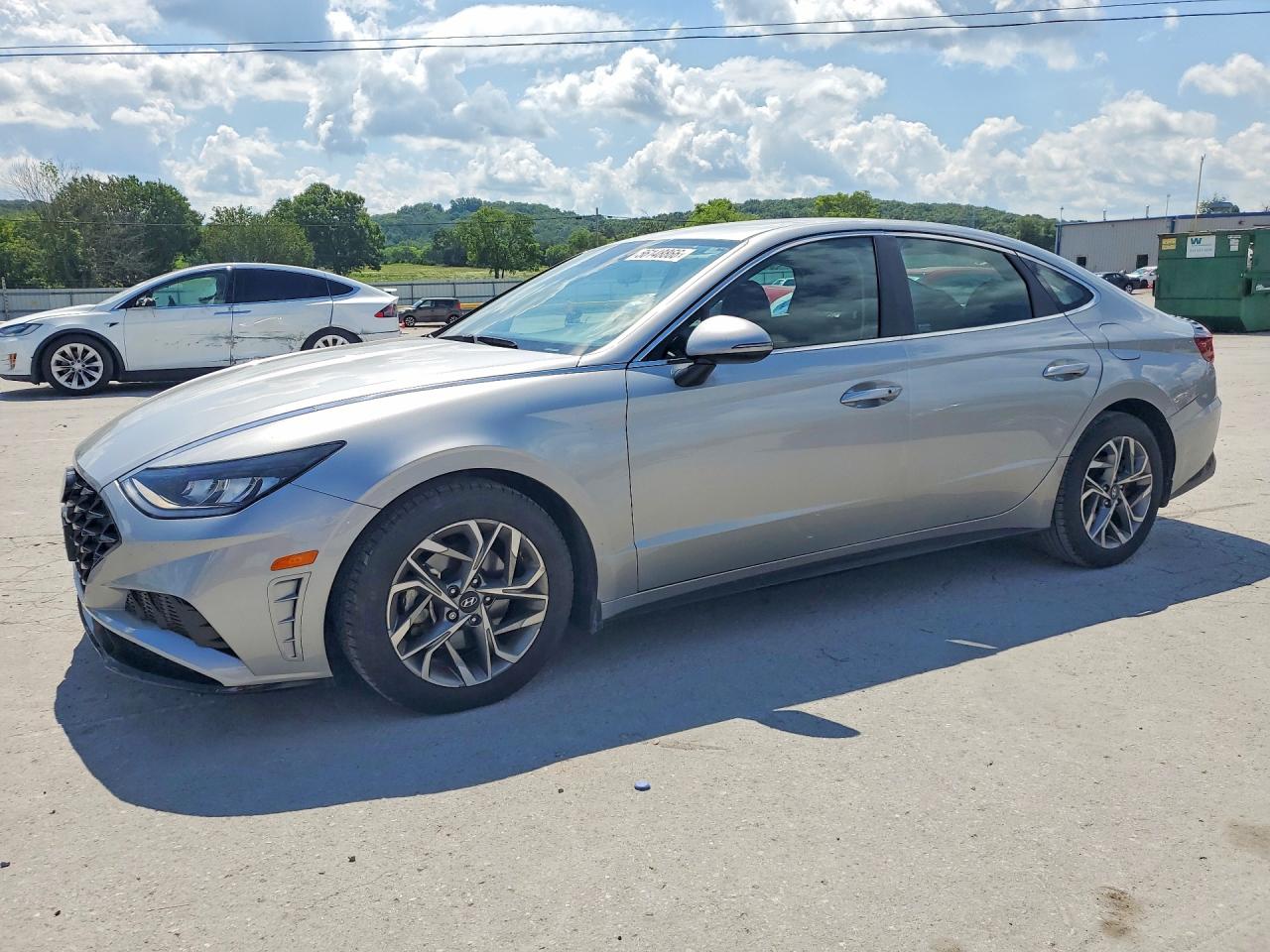 Salvage Hyundai SONATA Image
