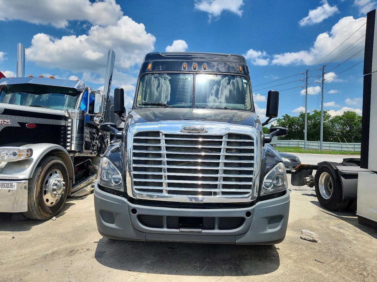 Freightliner Cascadia 125