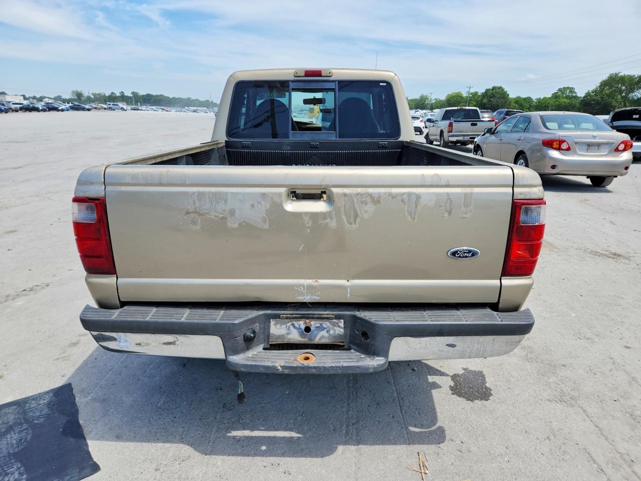 Ford Ranger Super Cab