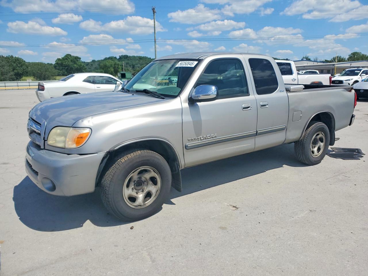 Salvage Toyota Tundra Image