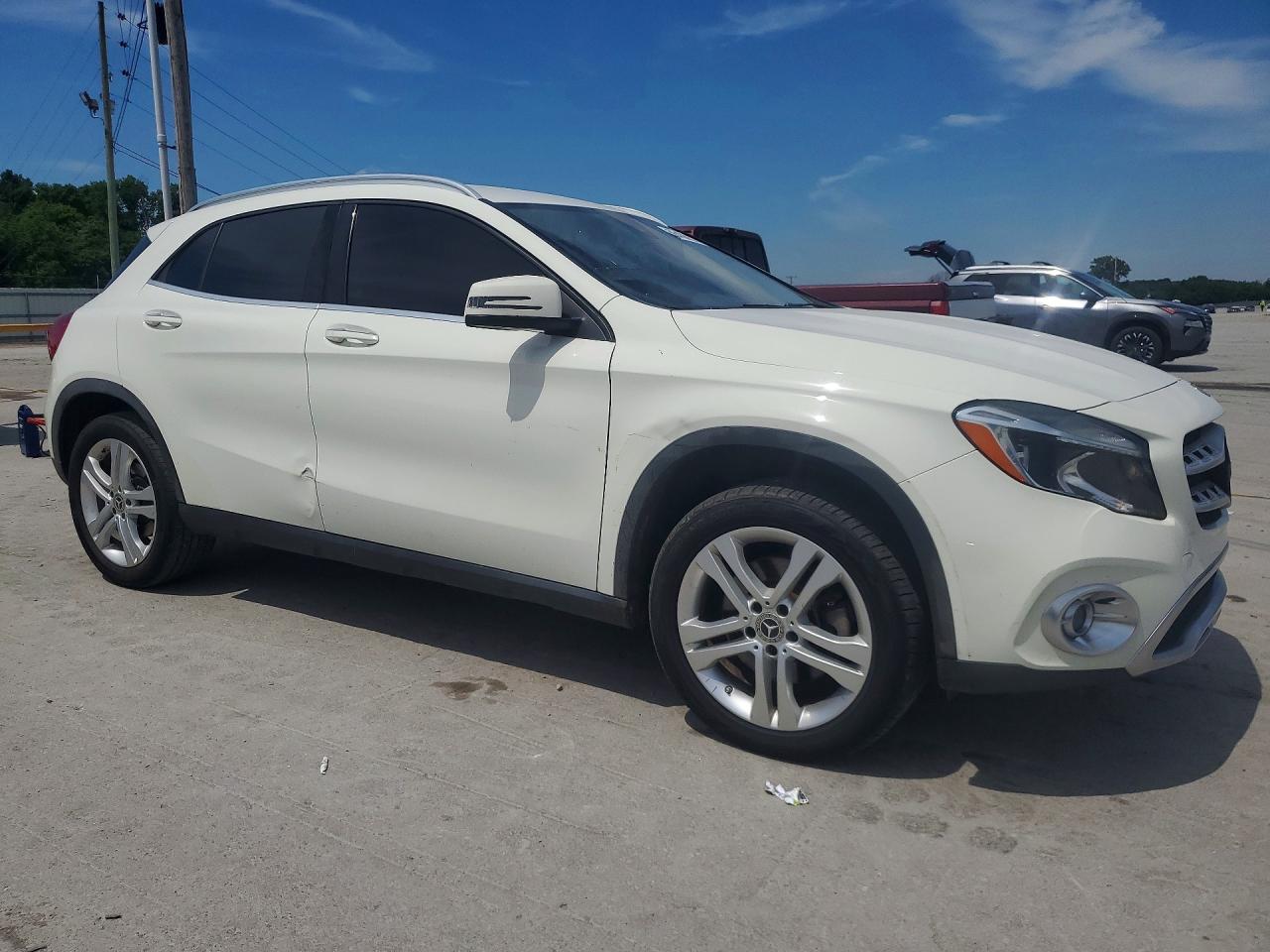 Mercedes-Benz GLA 250 4matic