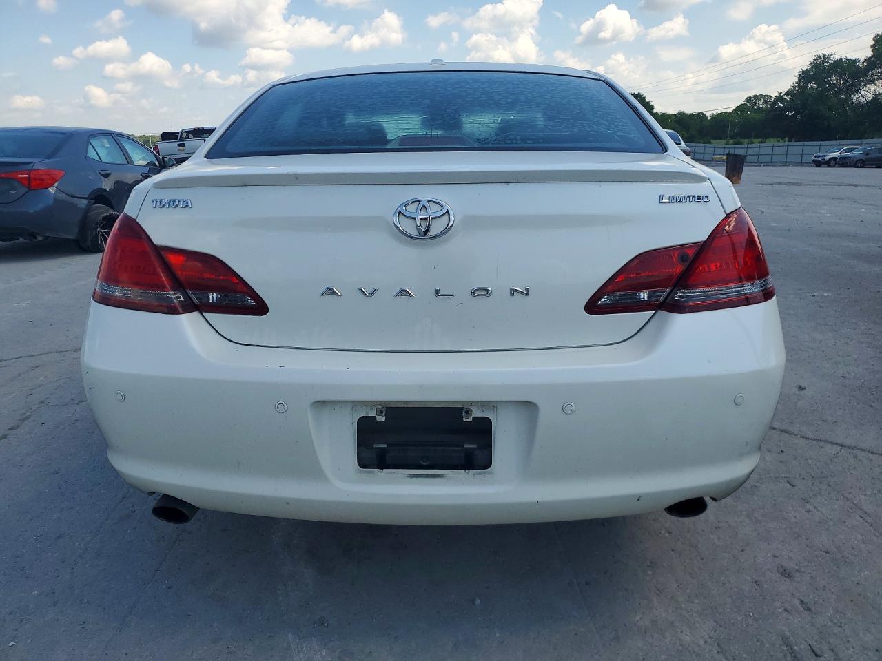 Toyota Avalon Limited