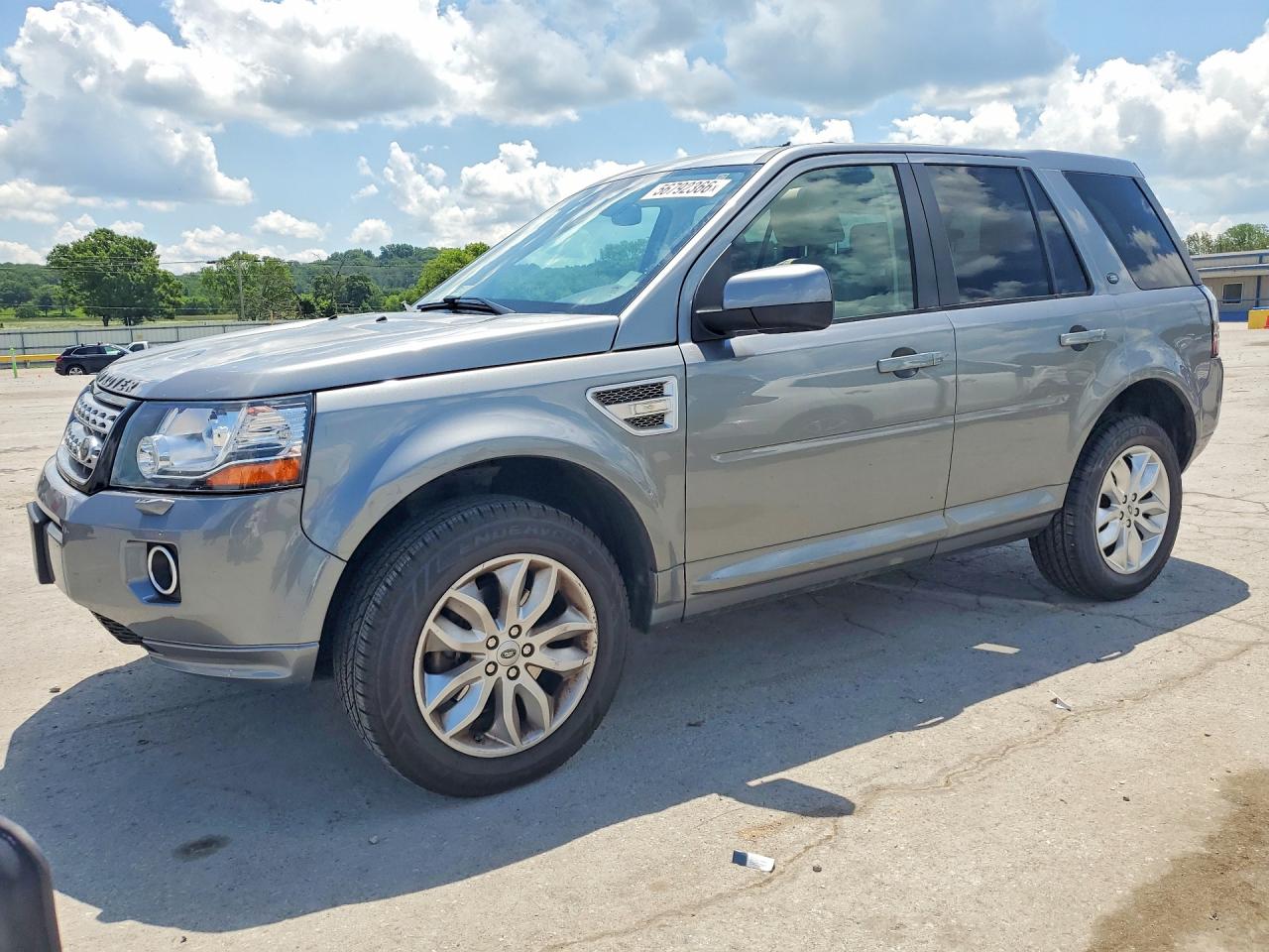 Salvage Land Rover LR2 Image