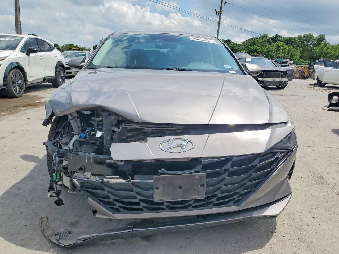 Hyundai ELANTRA Sel