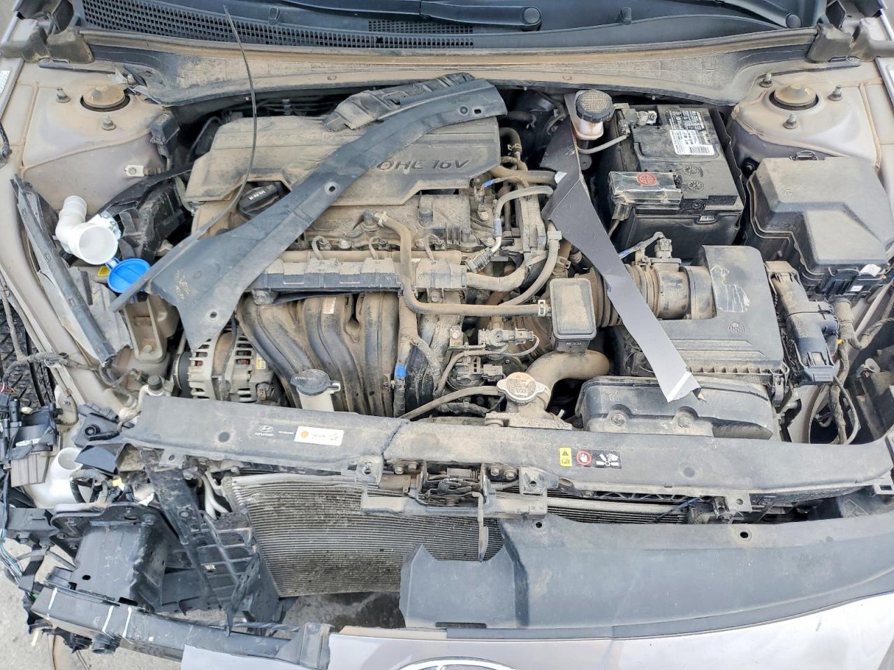 Hyundai ELANTRA Sel
