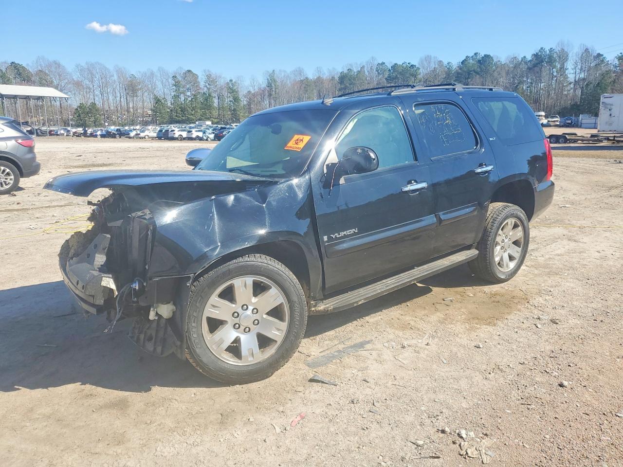 Salvage GMC Yukon Image