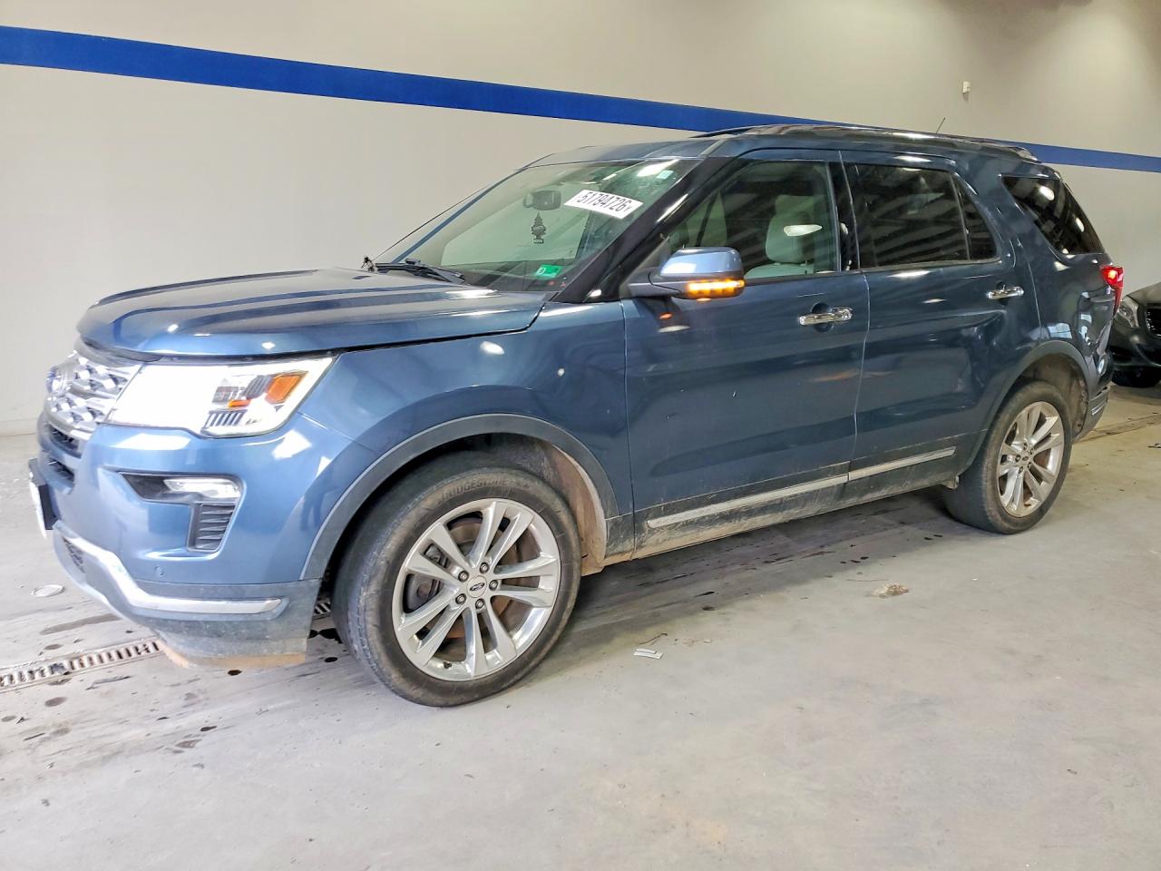 Salvage Ford Explorer Image