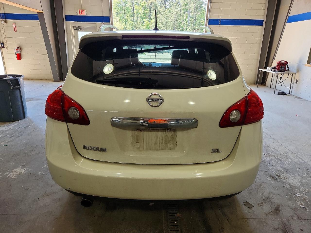 Nissan Rogue S