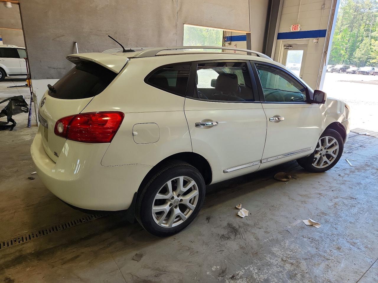Nissan Rogue S