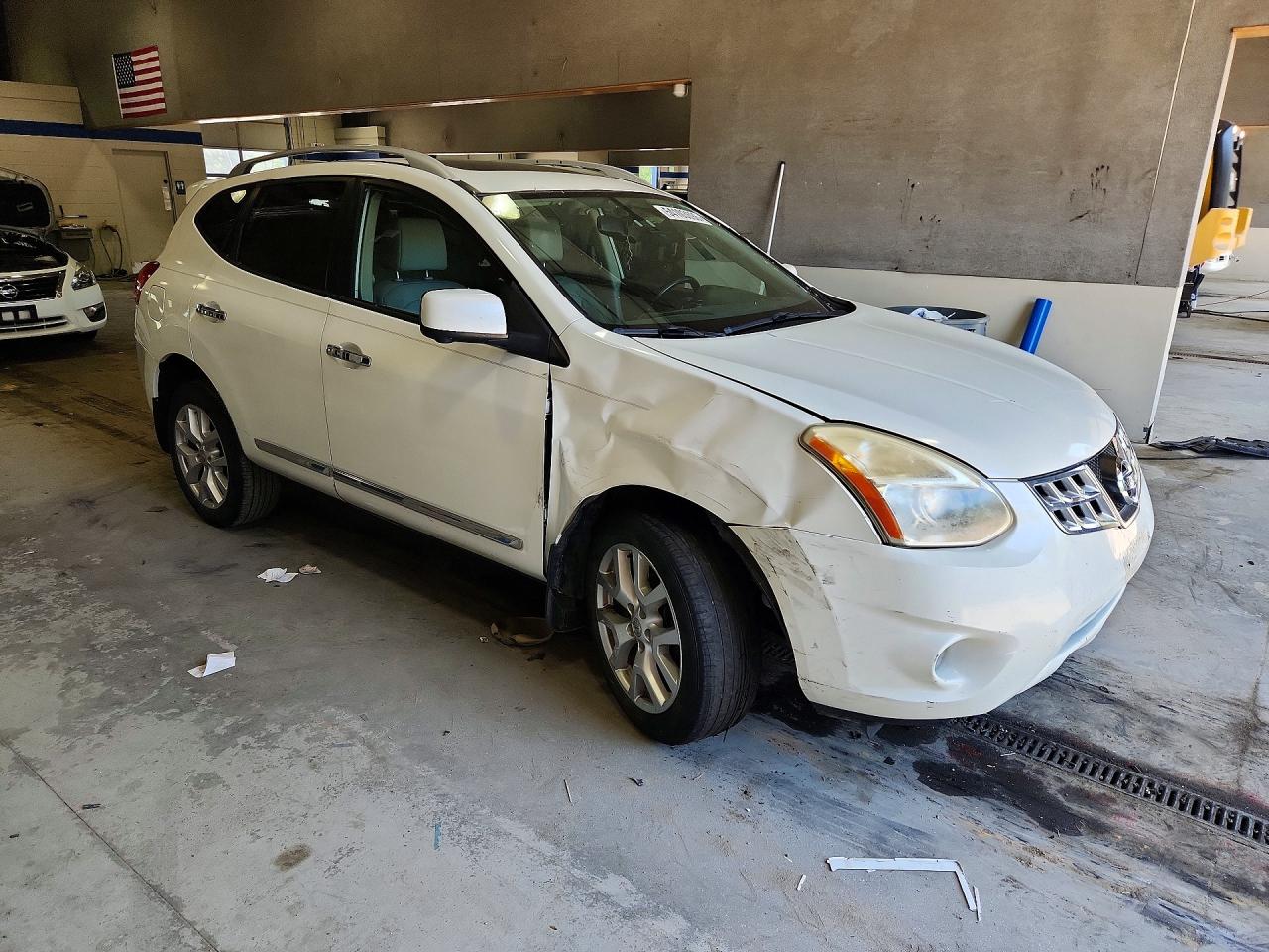 Nissan Rogue S