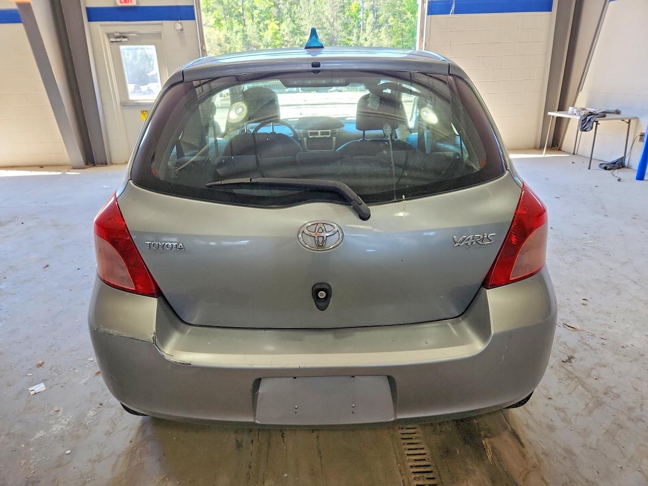 Toyota Yaris Base