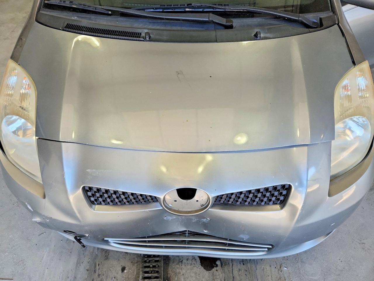 Toyota Yaris Base