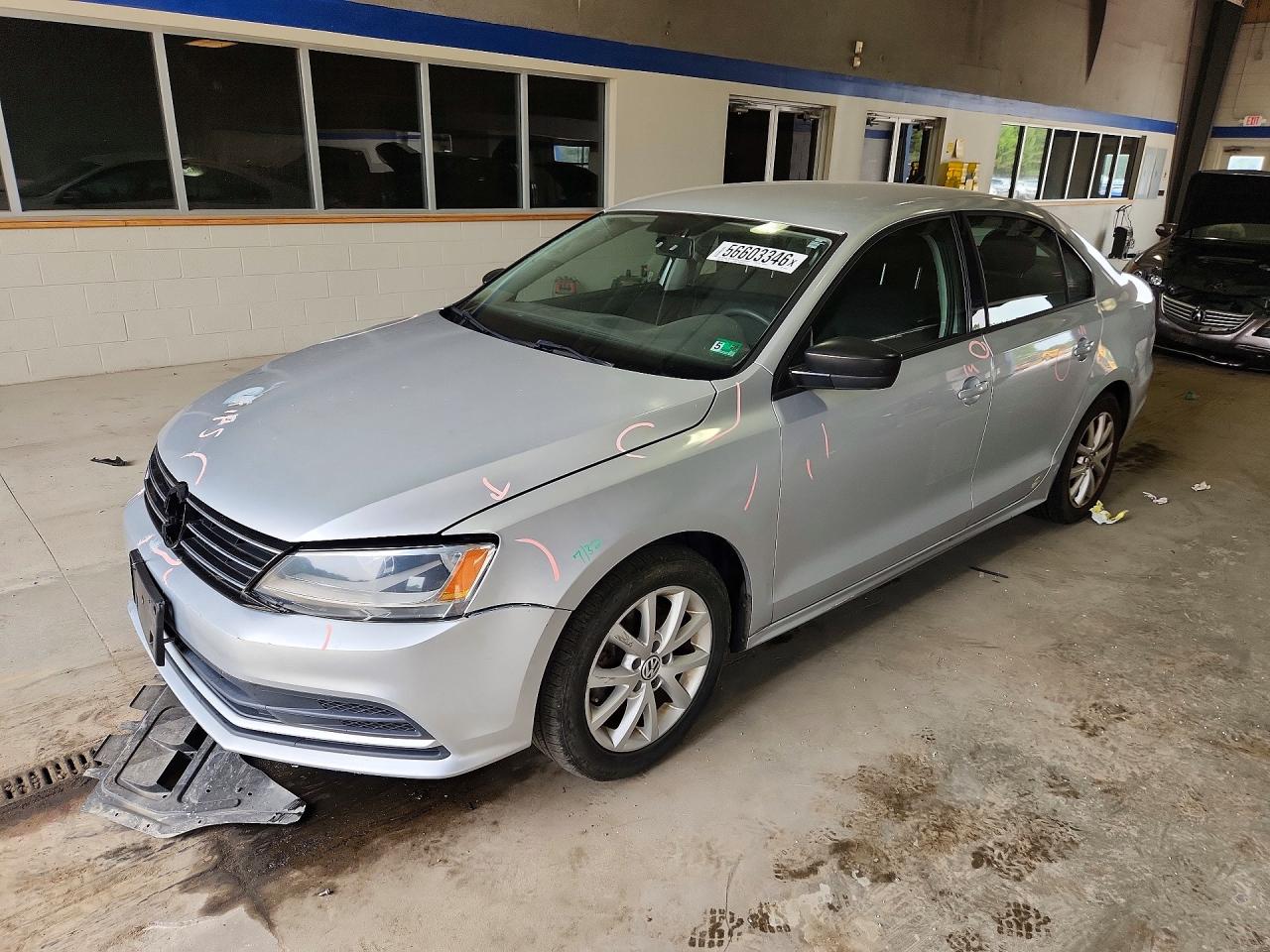 Salvage Volkswagen Jetta Image