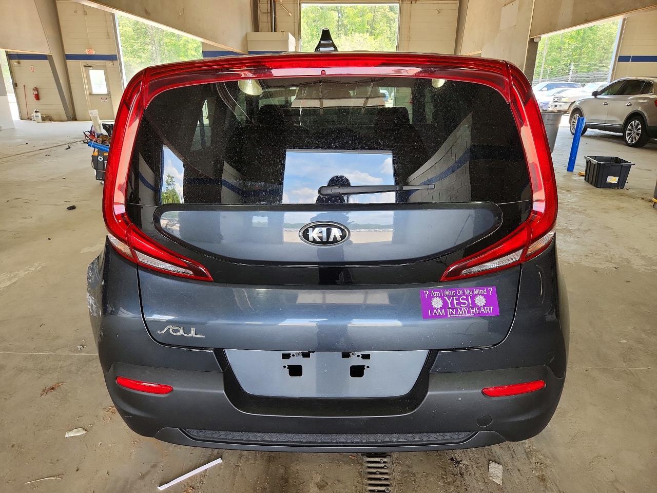 Kia Soul Lx