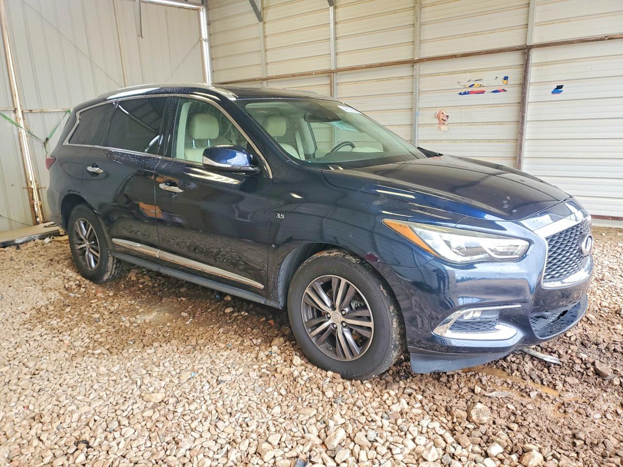 INFINITI Qx Luxe