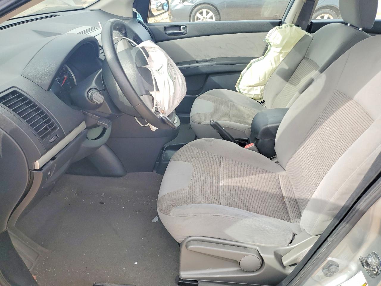 Nissan Sentra 2.0