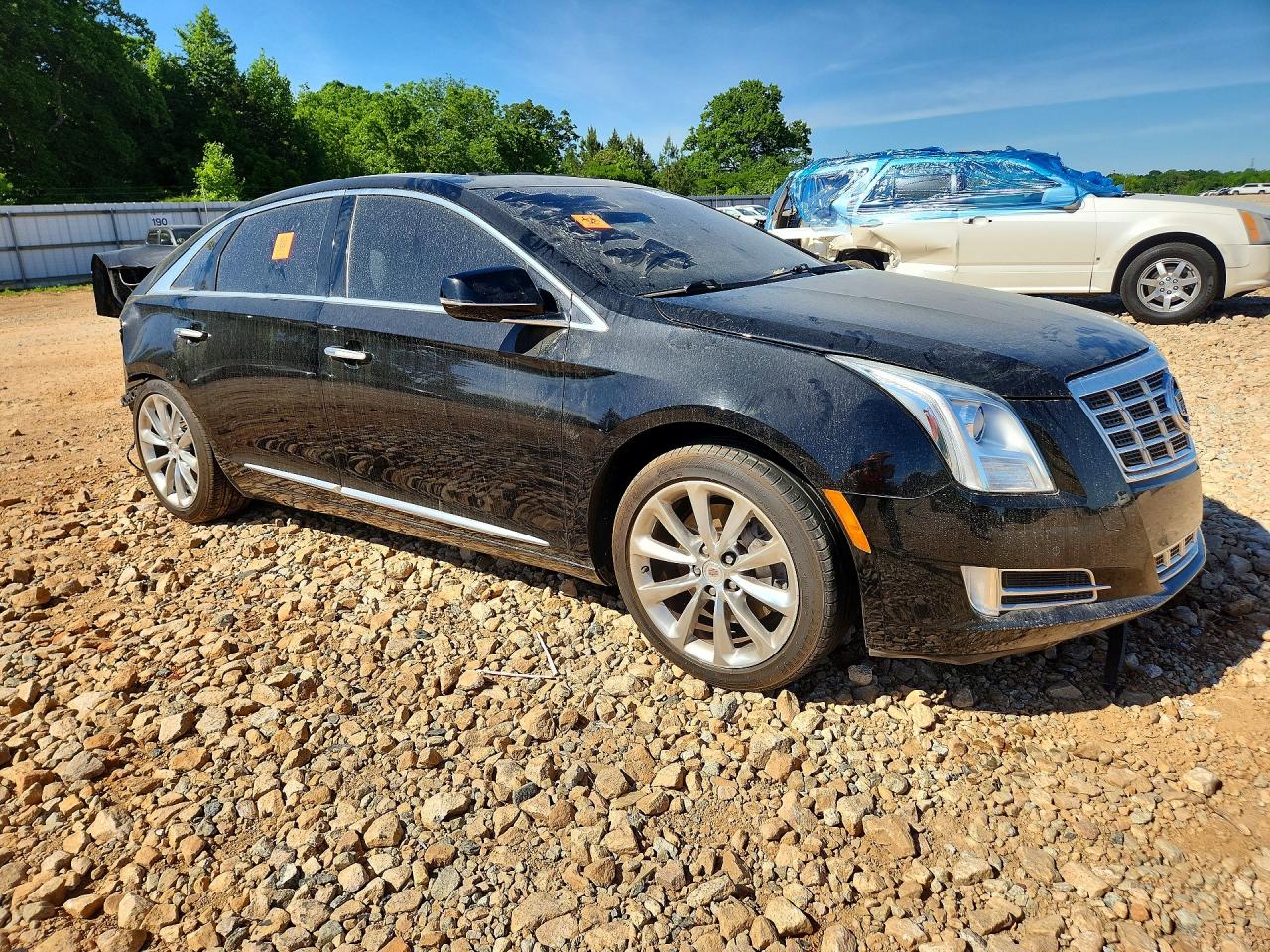 Cadillac XTS Luxury Collection