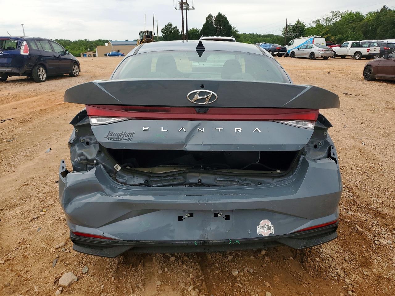 Hyundai ELANTRA Sel