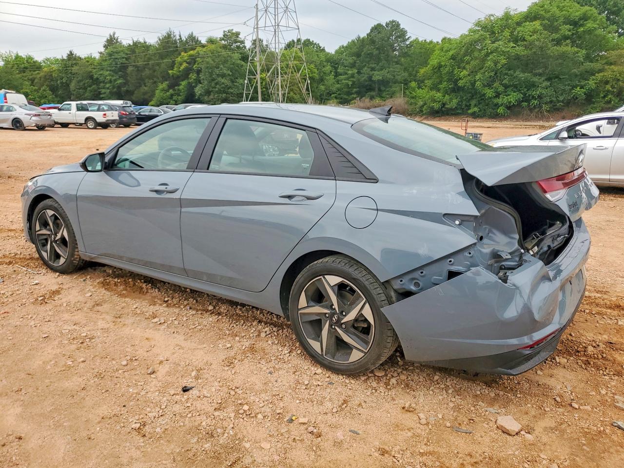 Hyundai ELANTRA Sel
