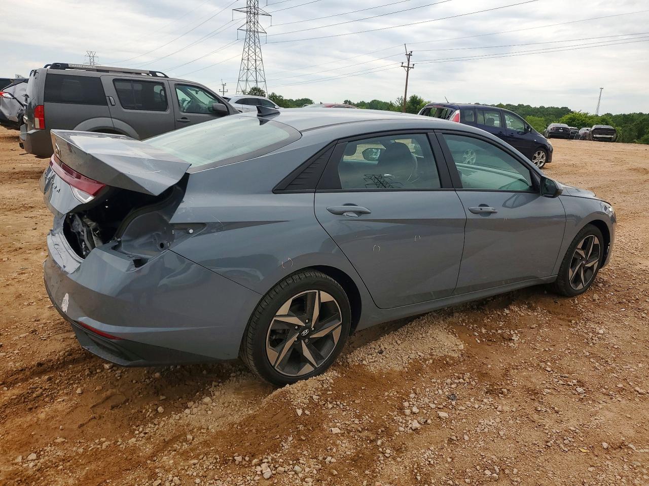 Hyundai ELANTRA Sel