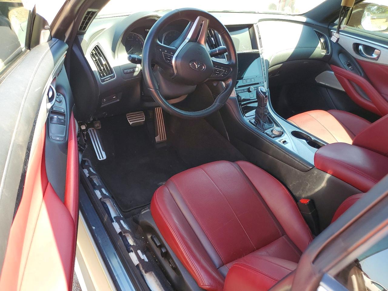 INFINITI Q60 Red Sport 400