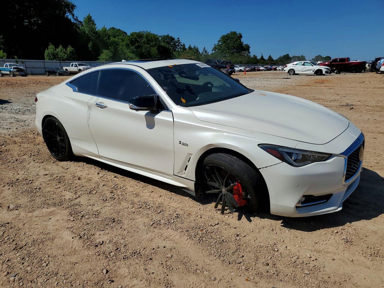 INFINITI Q60 Red Sport 400