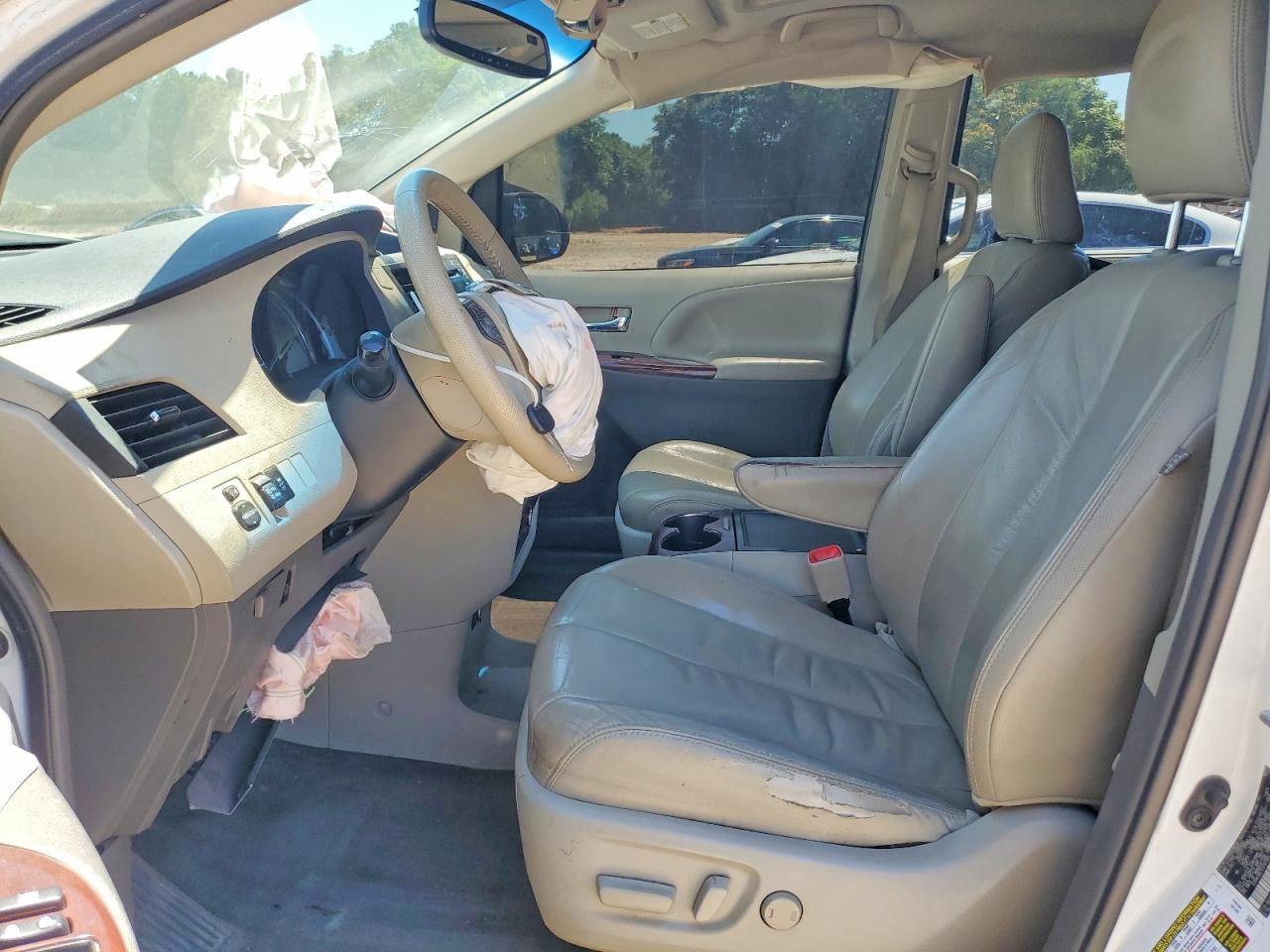 Toyota Sienna Xle 8-passenger