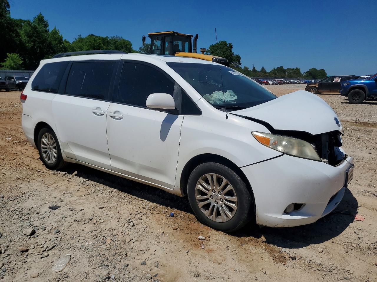 Toyota Sienna Xle 8-passenger