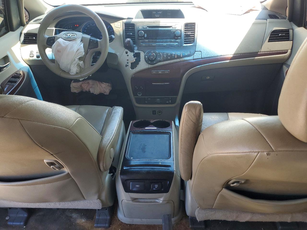 Toyota Sienna Xle 8-passenger