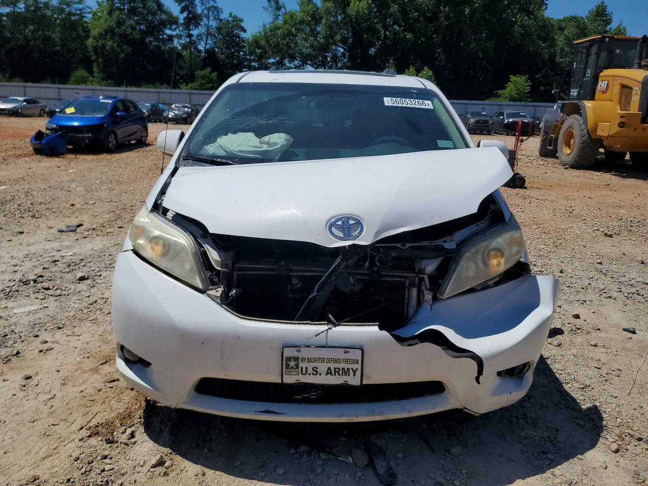 Toyota Sienna Xle 8-passenger
