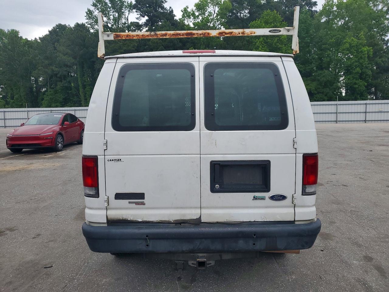 Ford Econoline E250 Van