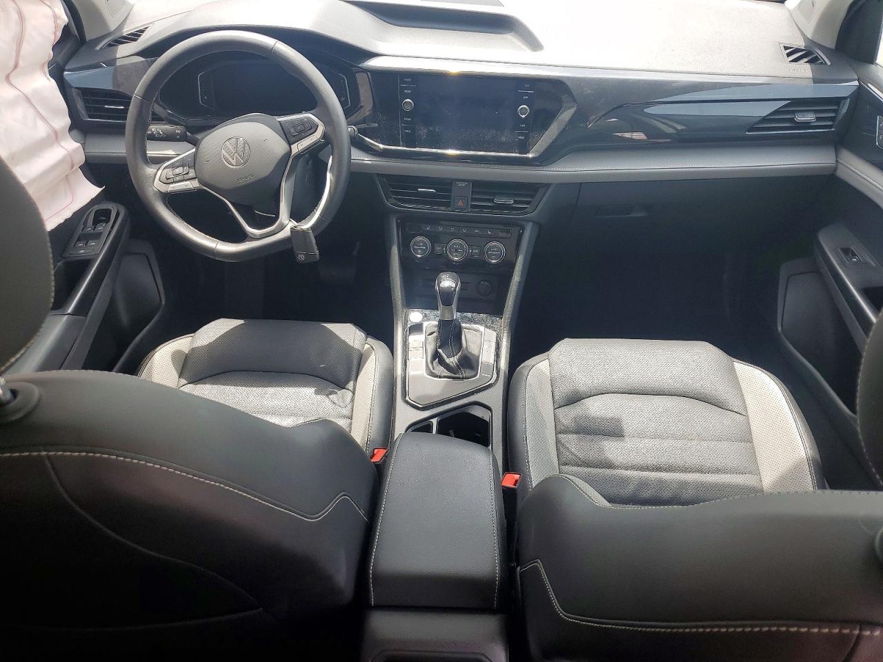 Volkswagen Taos Sel