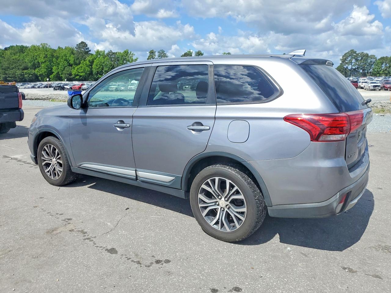 Mitsubishi Outlander Se