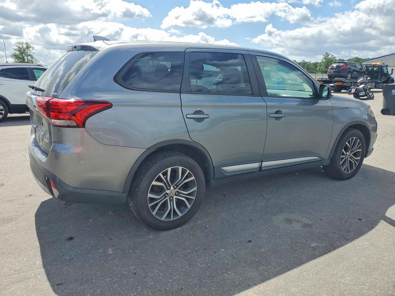 Mitsubishi Outlander Se