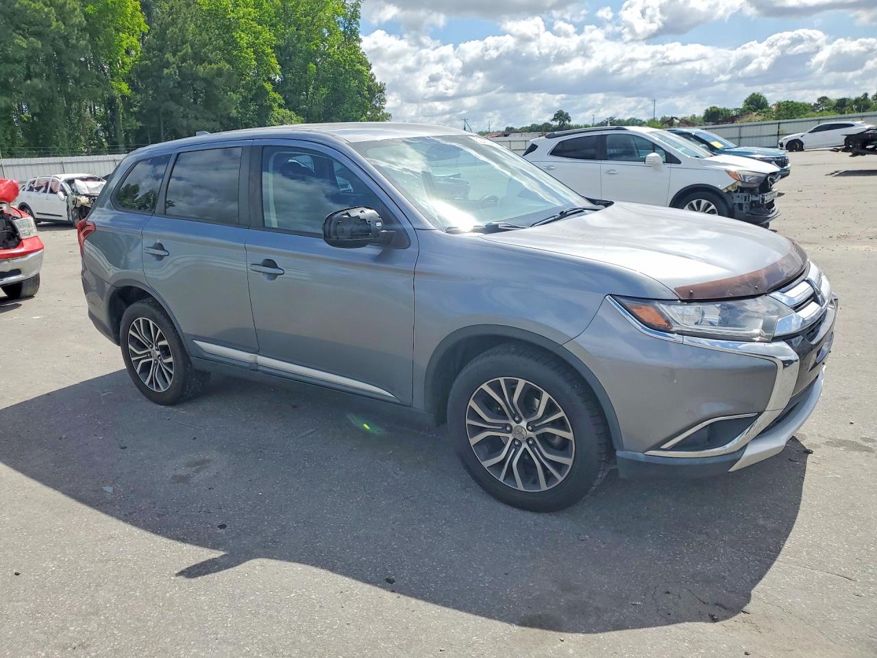Mitsubishi Outlander Se
