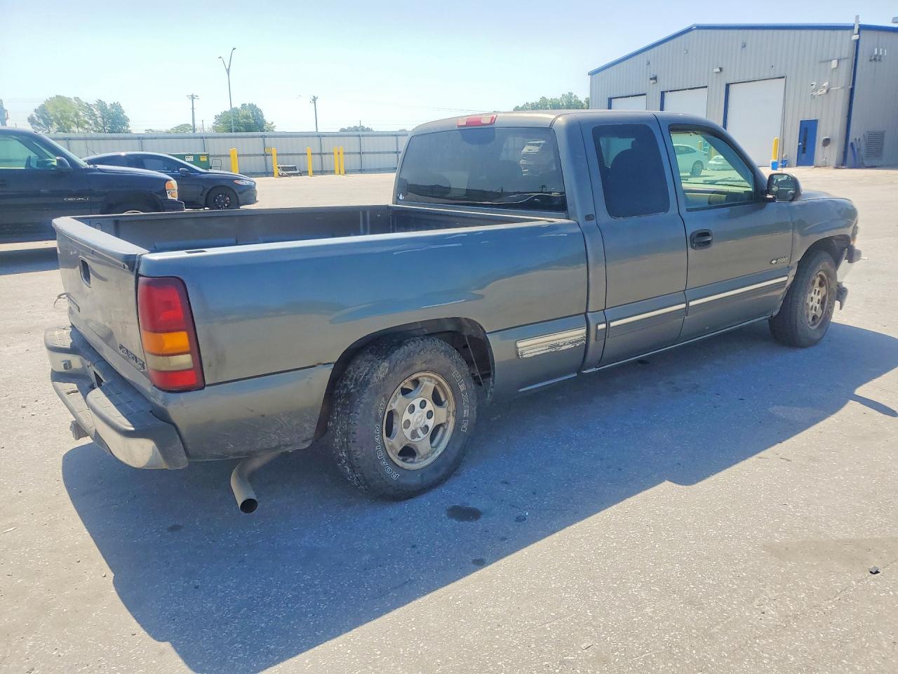 Chevrolet Silverado C1500