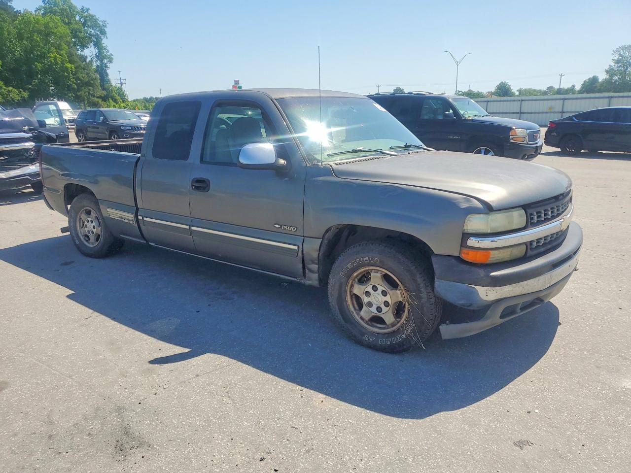 Chevrolet Silverado C1500