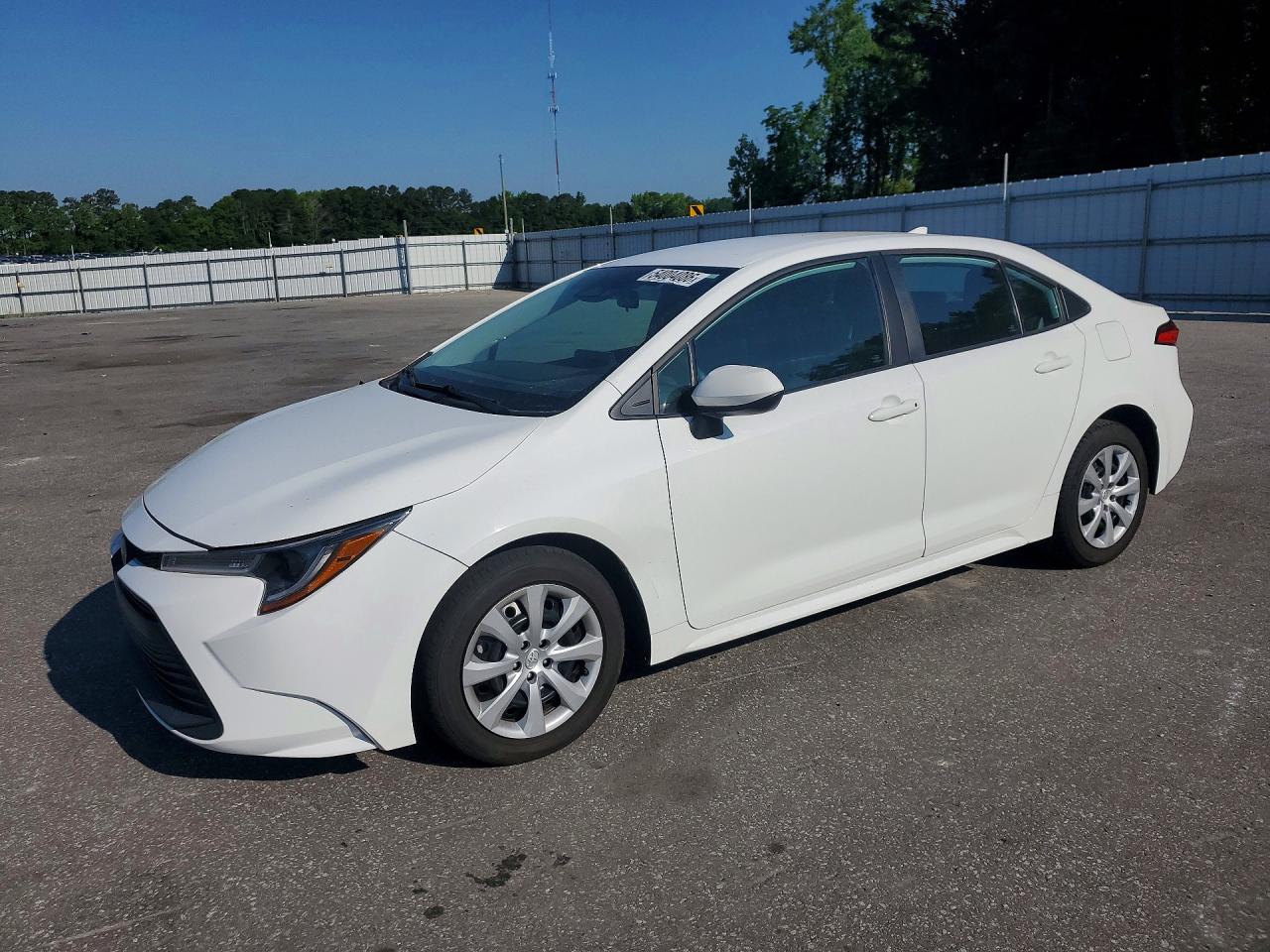 Salvage Toyota Corolla Image