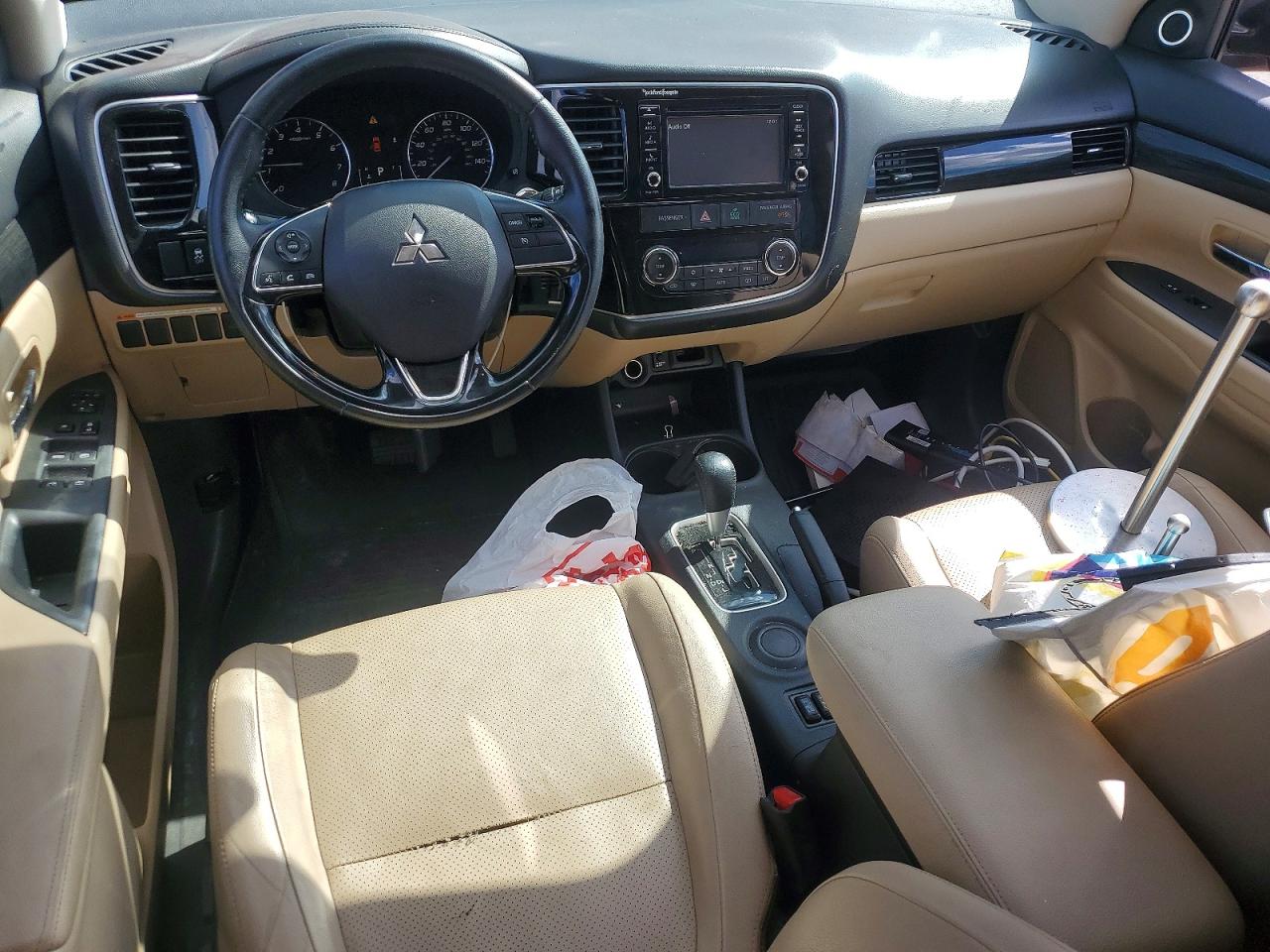 Mitsubishi Outlander Se