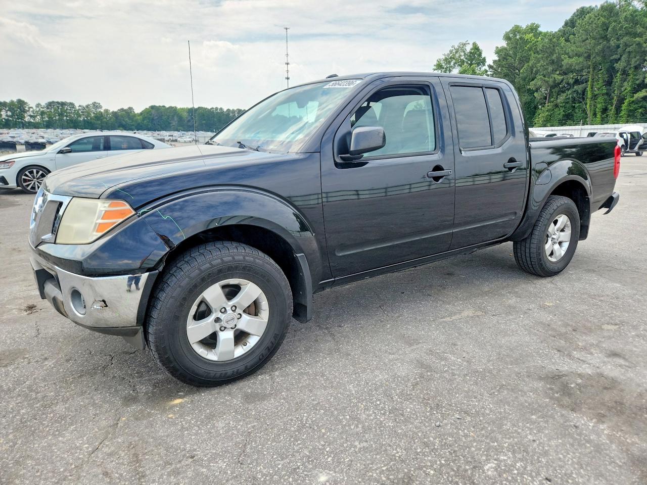 Salvage Nissan Frontier Image
