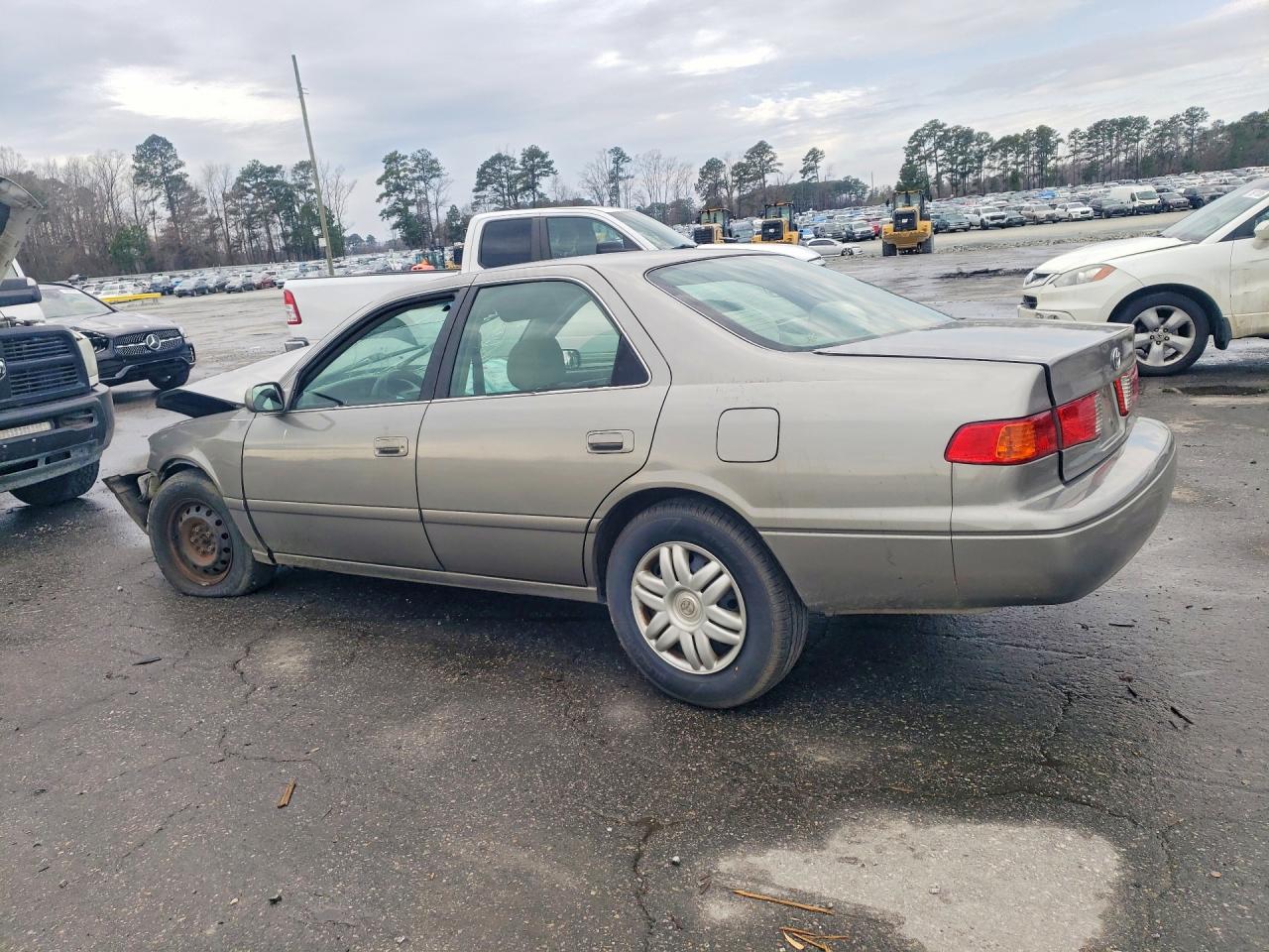 Toyota Camry Ce